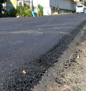 武漢陽(yáng)邏開(kāi)發(fā)區(qū)主干道路面黑化工程