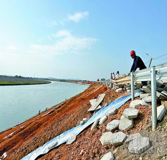 黃陂區灄水河東風河段綜合治理工程二標